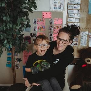 Meet your Posher, Courtney